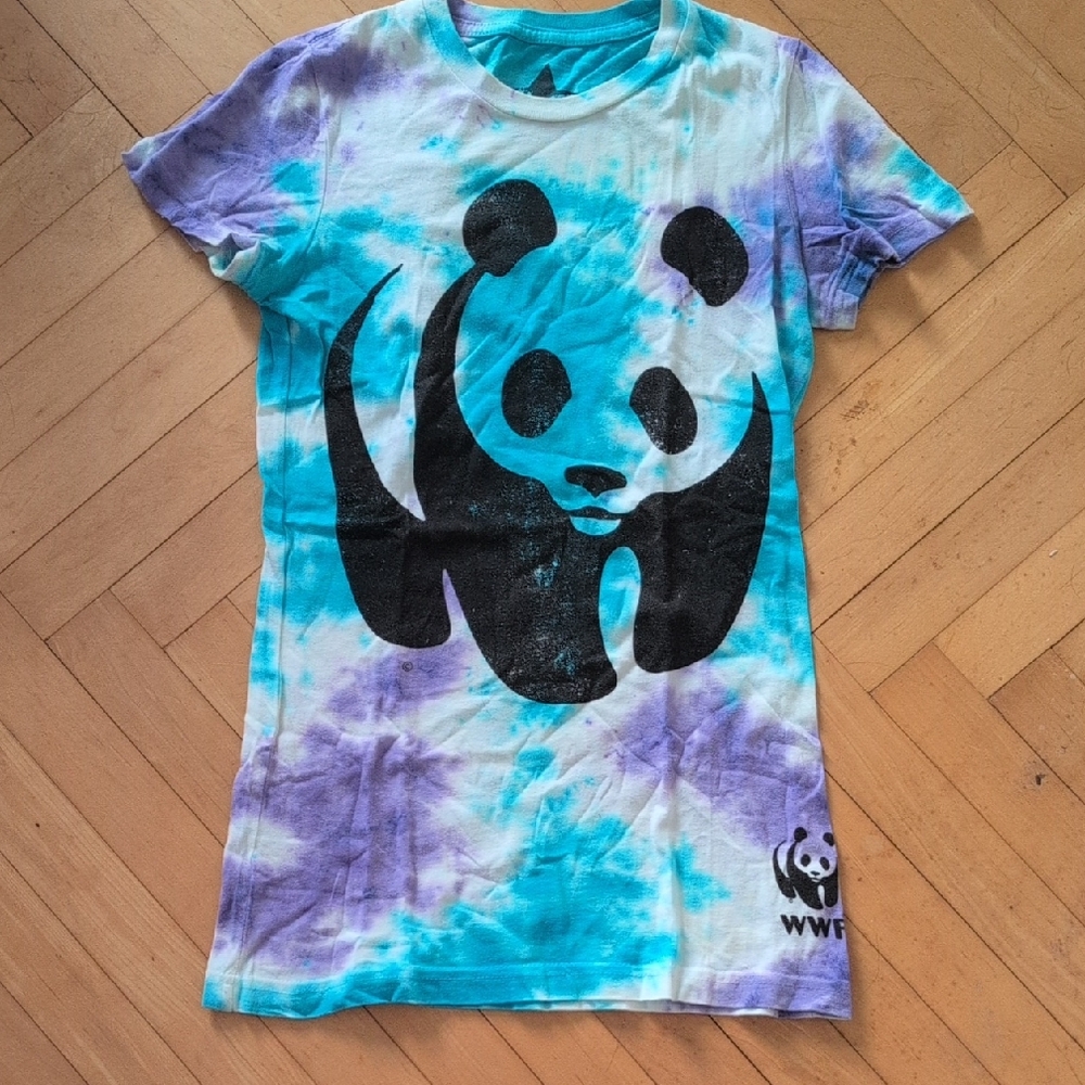 World Wildlife Tie-Dye Panda Shirt - Blue and Purple Size S